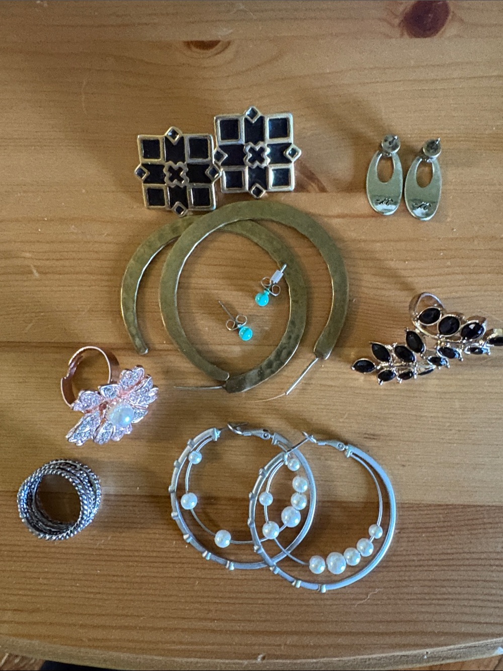 Mixed Women’s Jewelry Set – Gold, Silver, Black, Turquoise, Pearl Accents